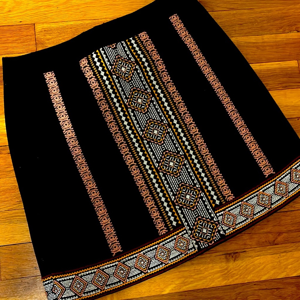 Braeve‎ Embroidered Trim Skirt - Picture 7 of 7
